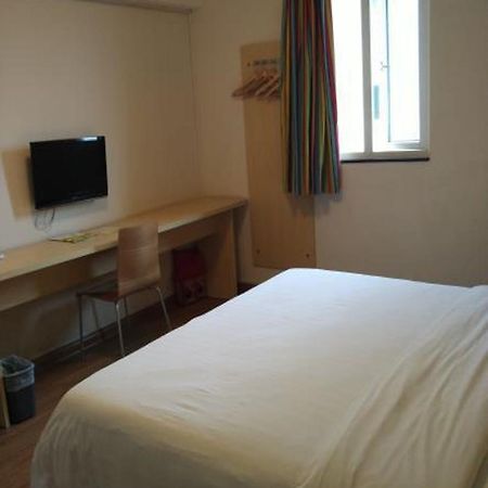 Jin Hui Hotel Guangzhou Bagian luar foto