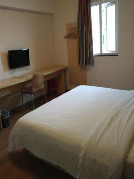 Jin Hui Hotel Guangzhou Bagian luar foto