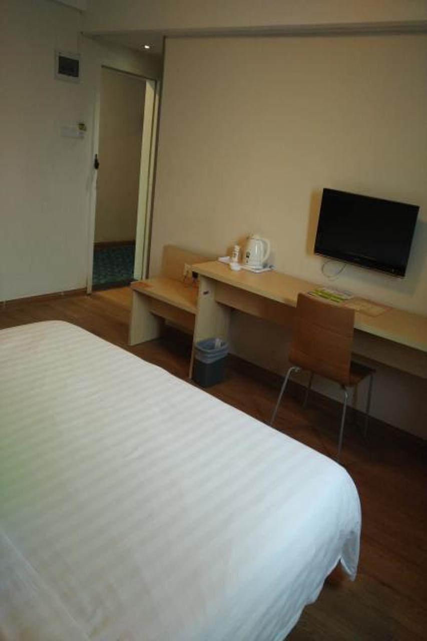 Jin Hui Hotel Guangzhou Bagian luar foto